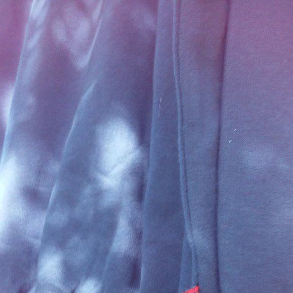 XL Men Blue With Twins in Red Sweatshirt - Picture 5 of 8